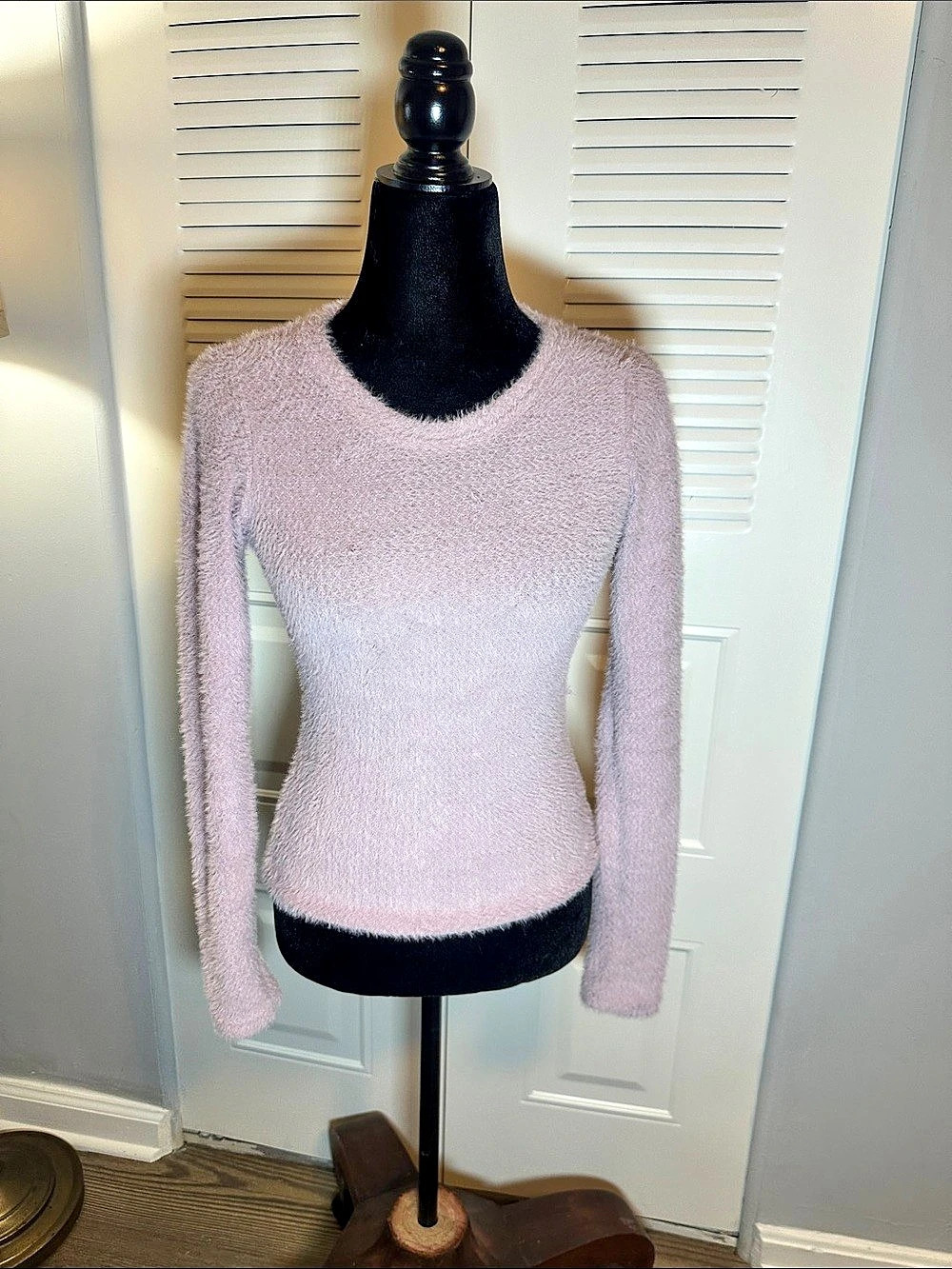 SHEIN brand Fuzzy Crewneck Sweater in Pink Like New